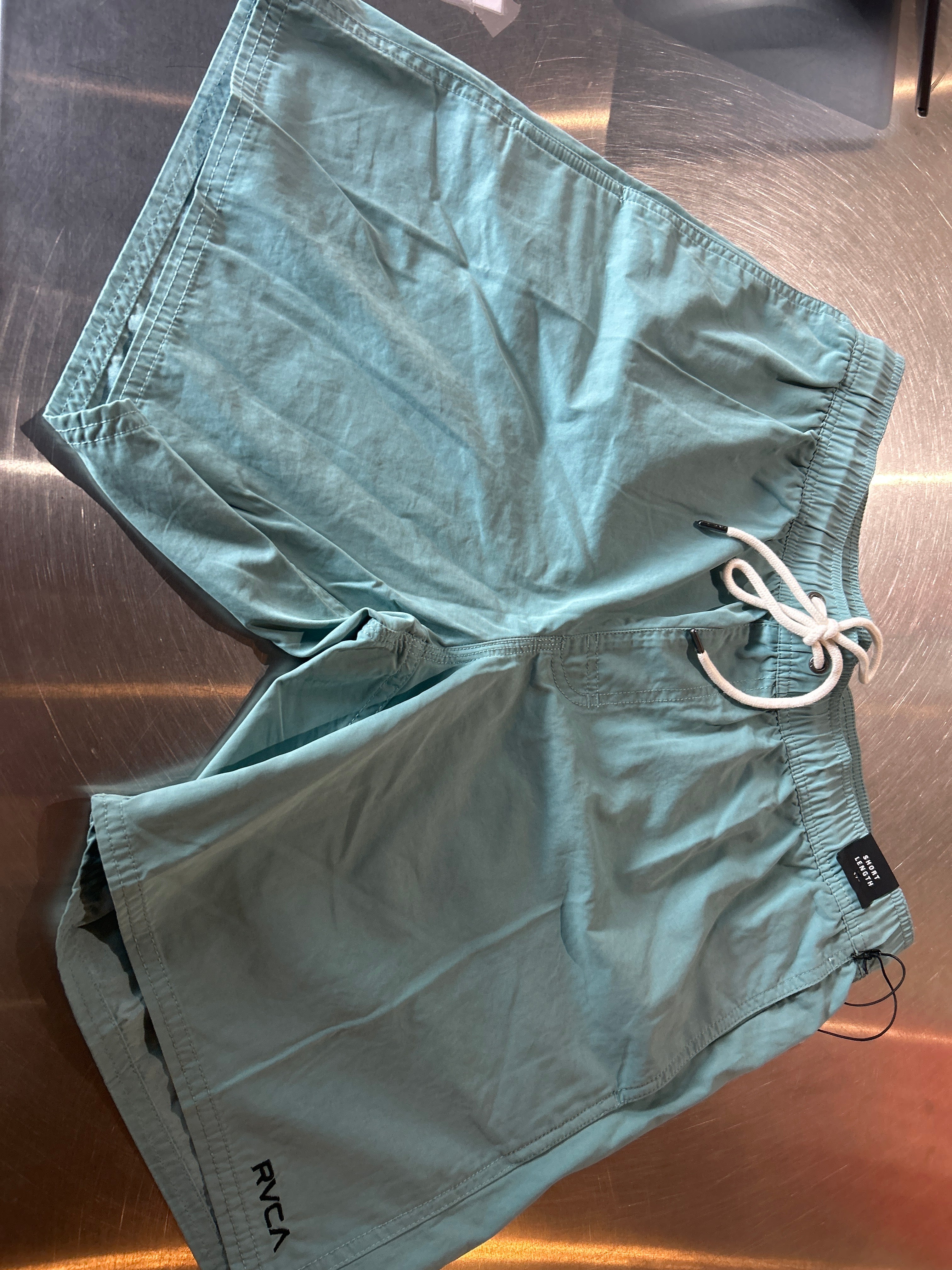 Rvca Shorts 17”