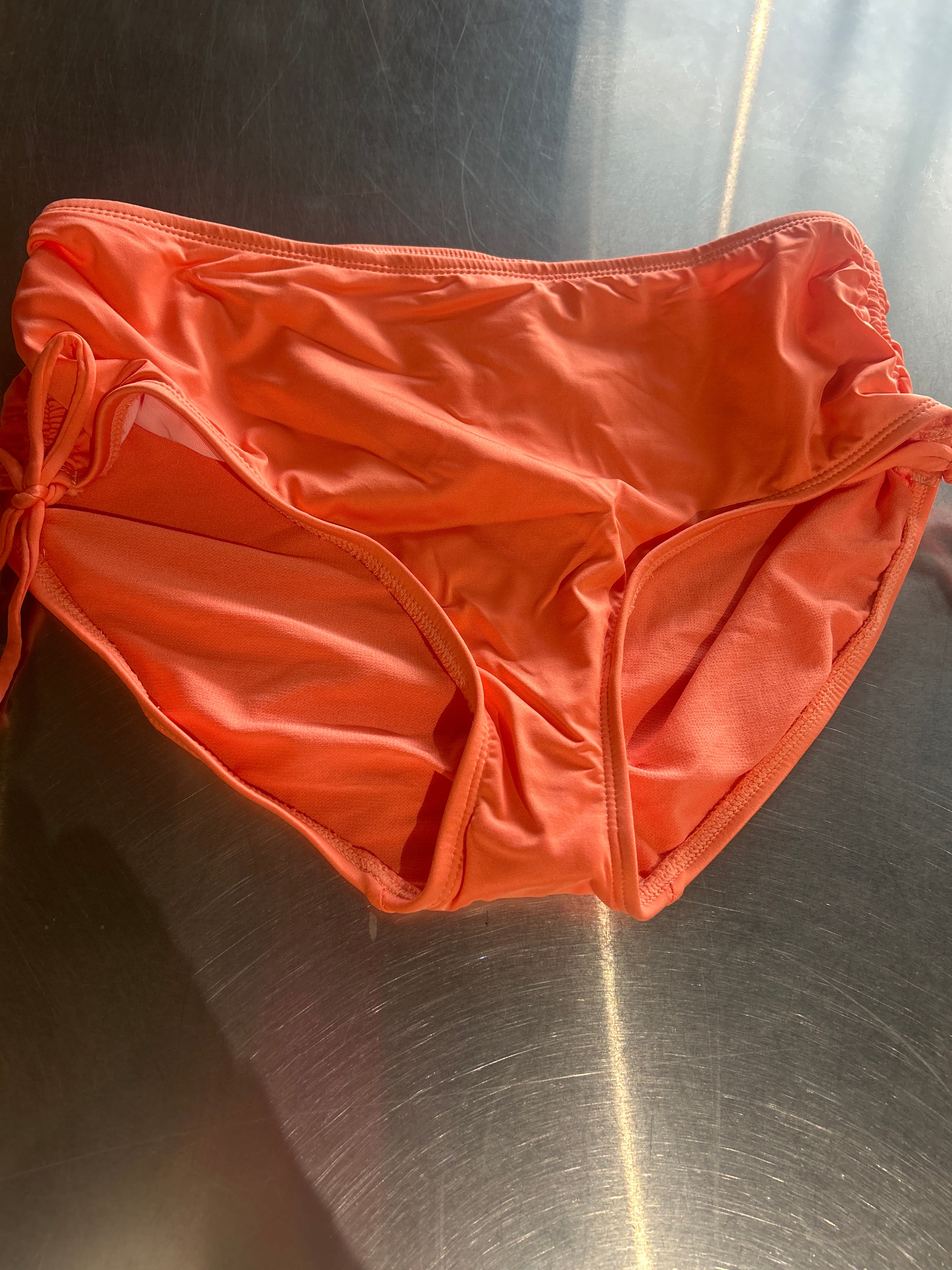 24th & Ocean adjustable bottom