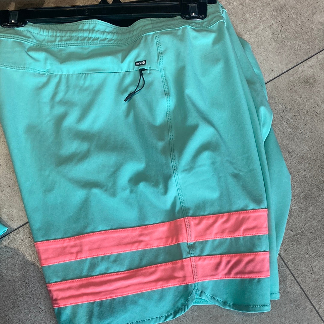 Hurley phtm + BP 2.0 solid 18”