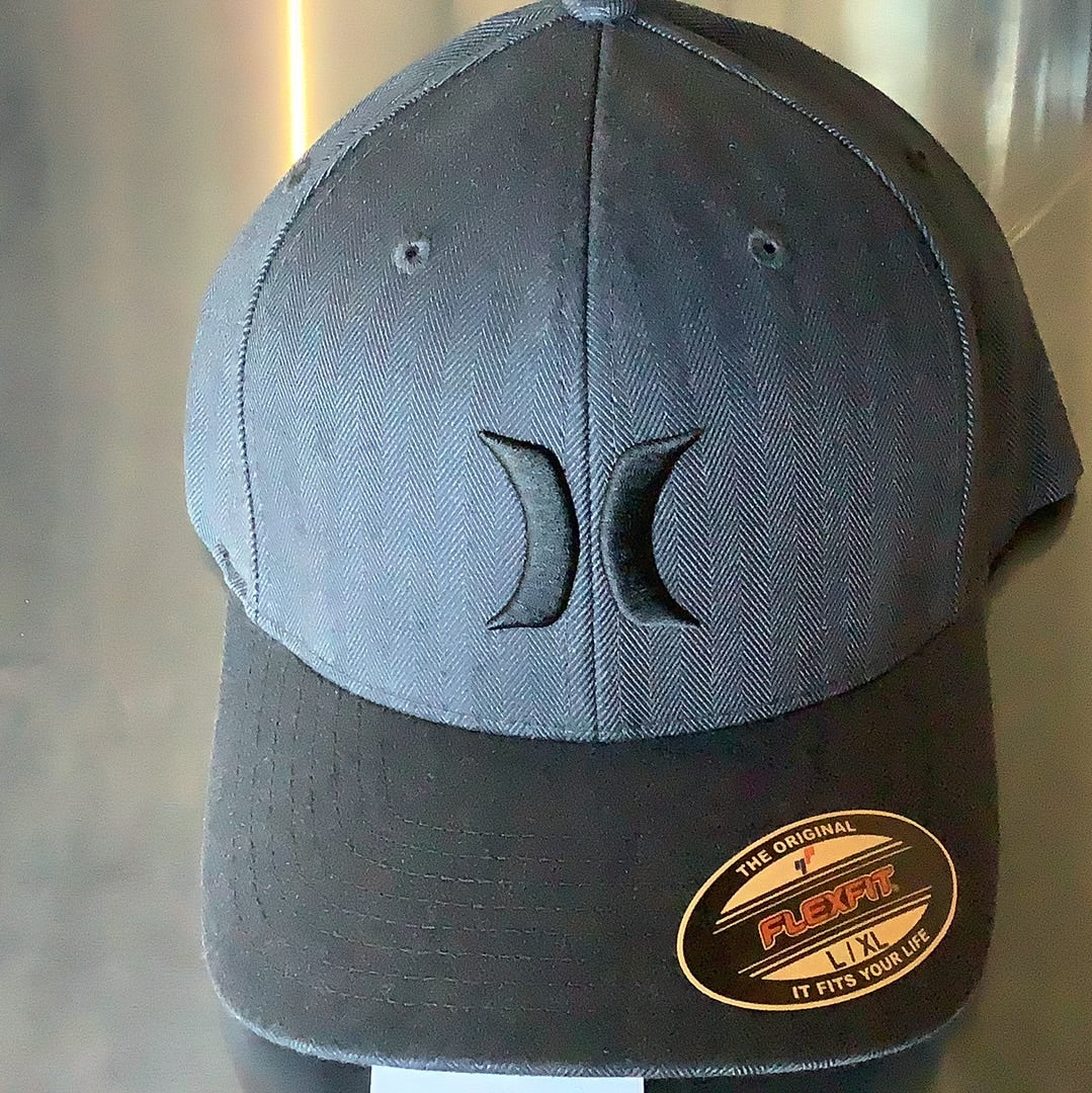 Hurley Men’s  flex fit black texture hat