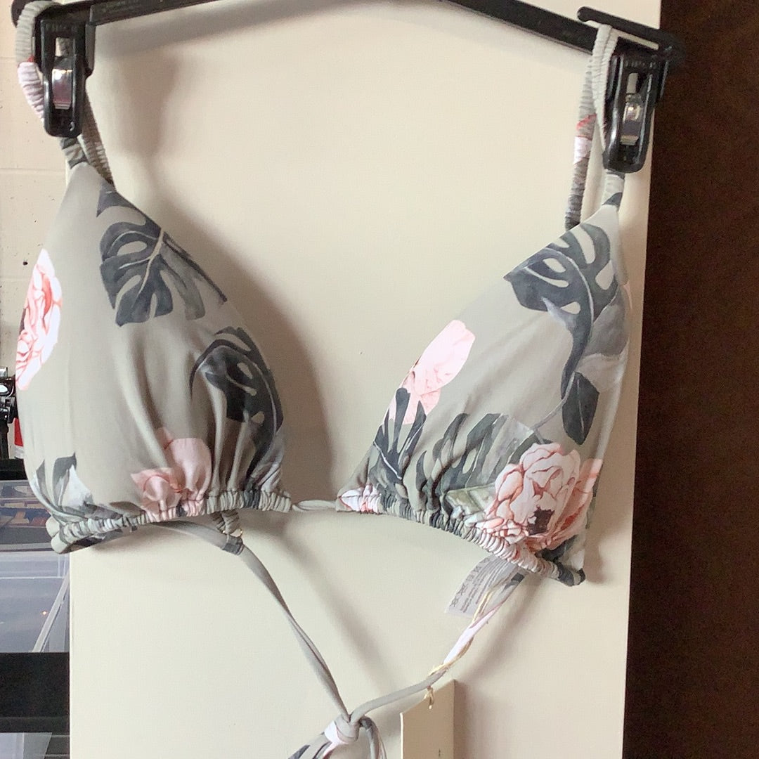 Malai reversible triangle top