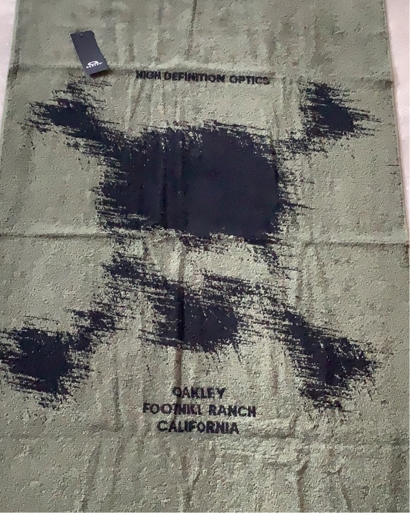 Oakley scatter scull towel