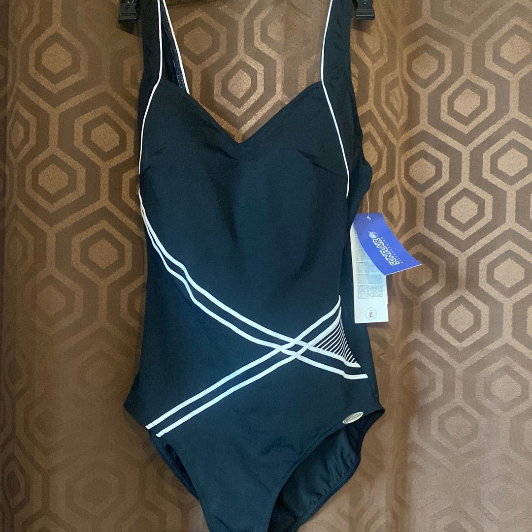 Sunflair one piece polyester