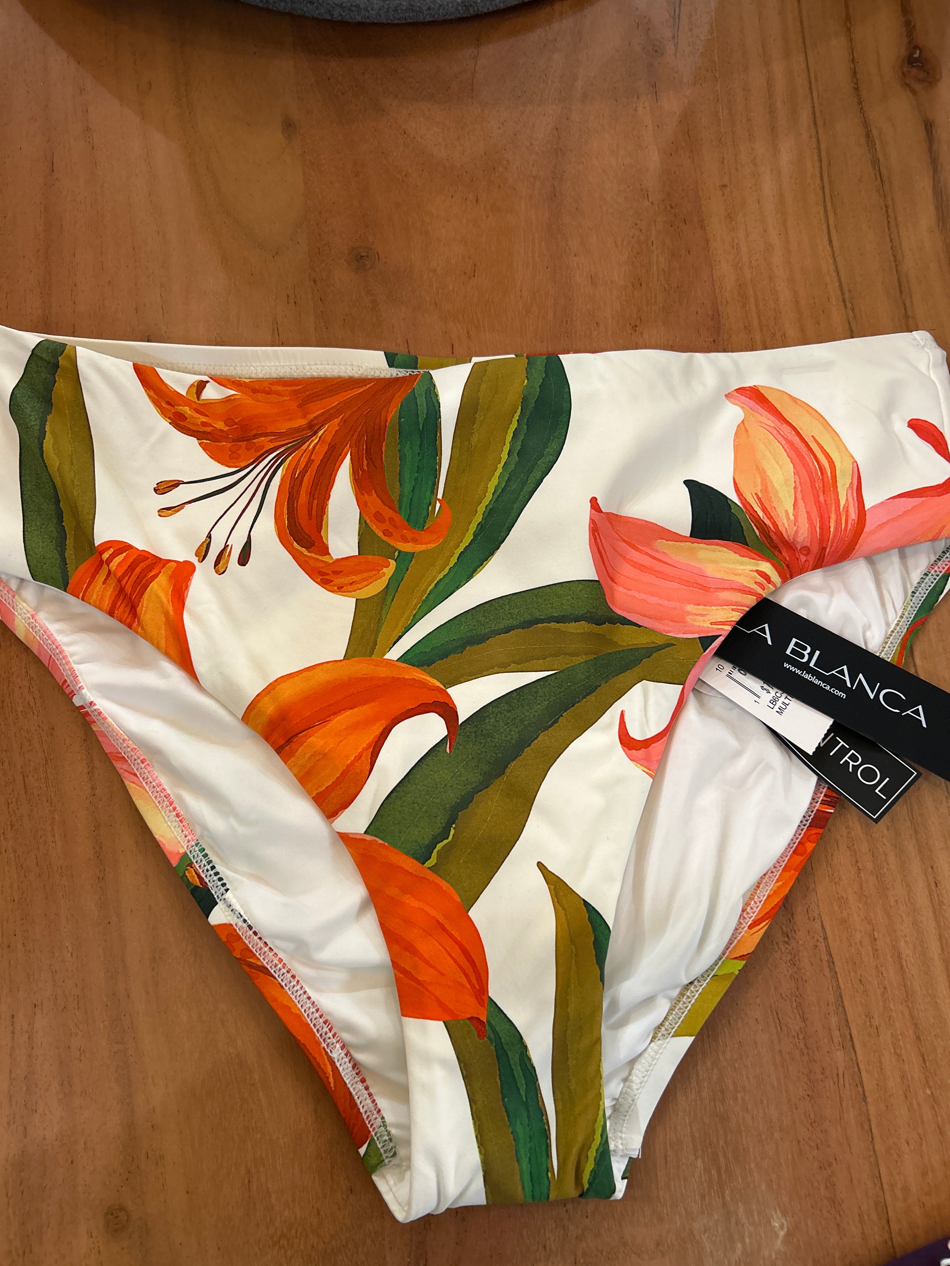 La Blanca moderate bottom