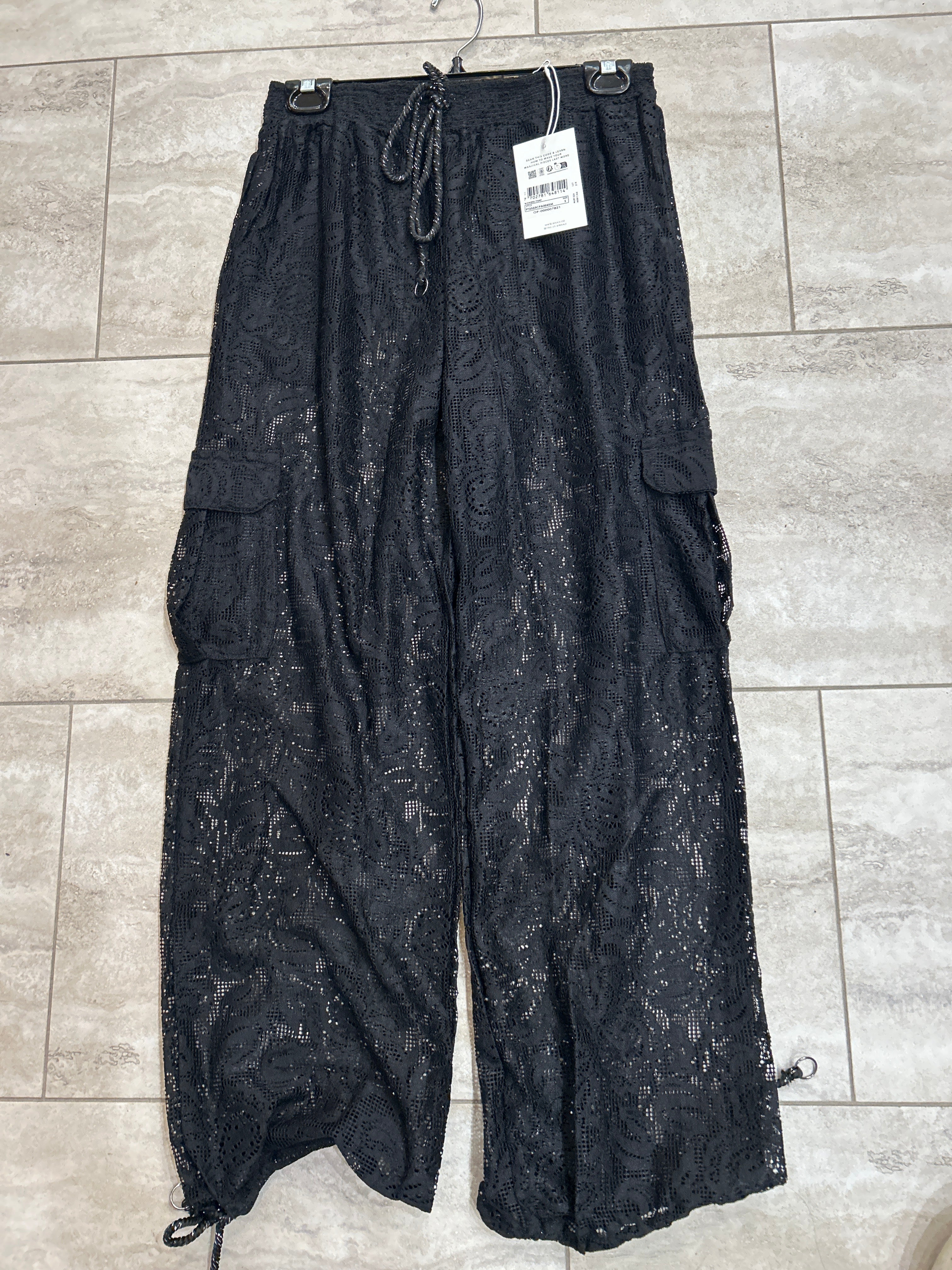 Maaji cargo lace pant