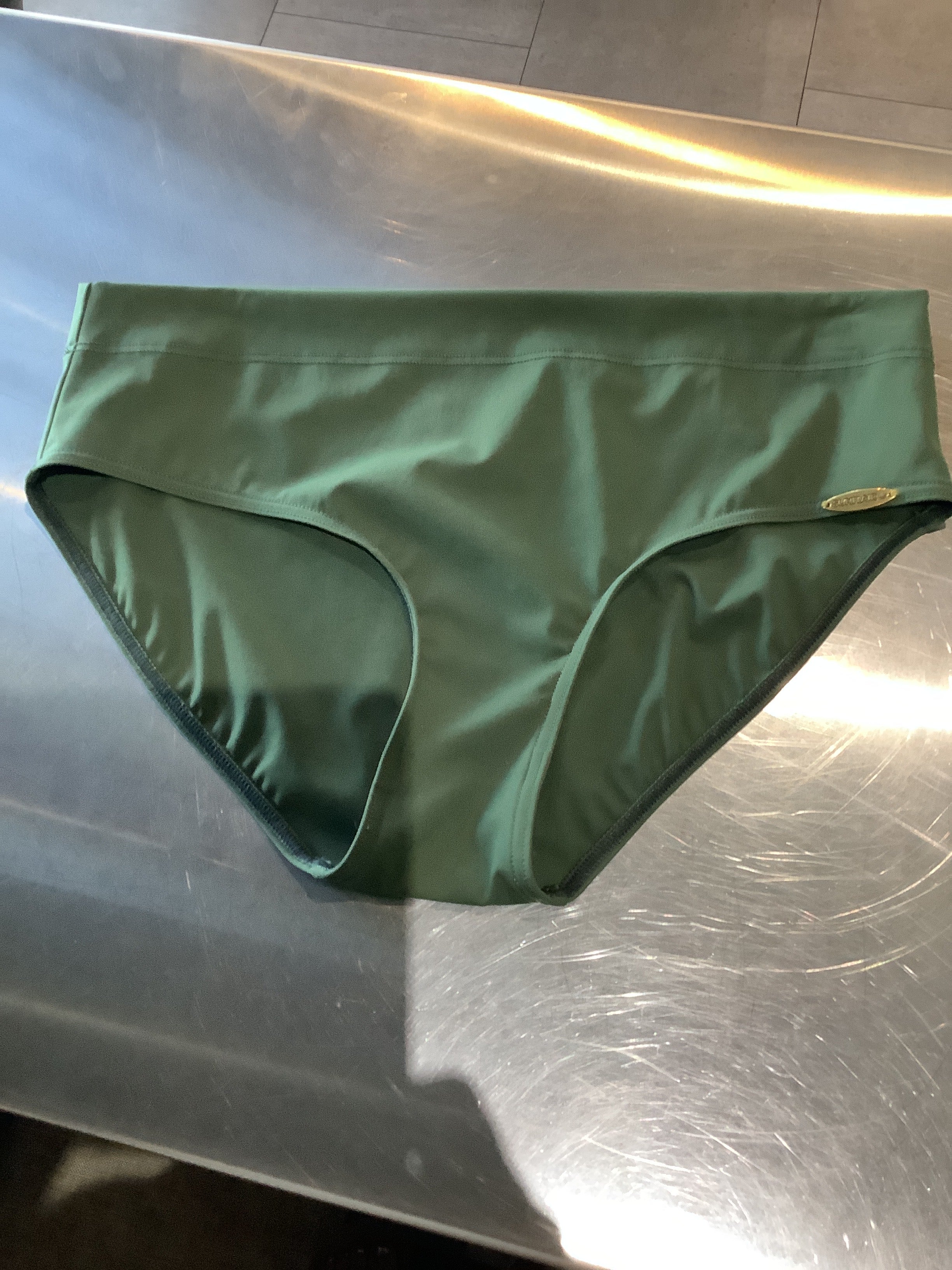 Sunflair classic solid bottom