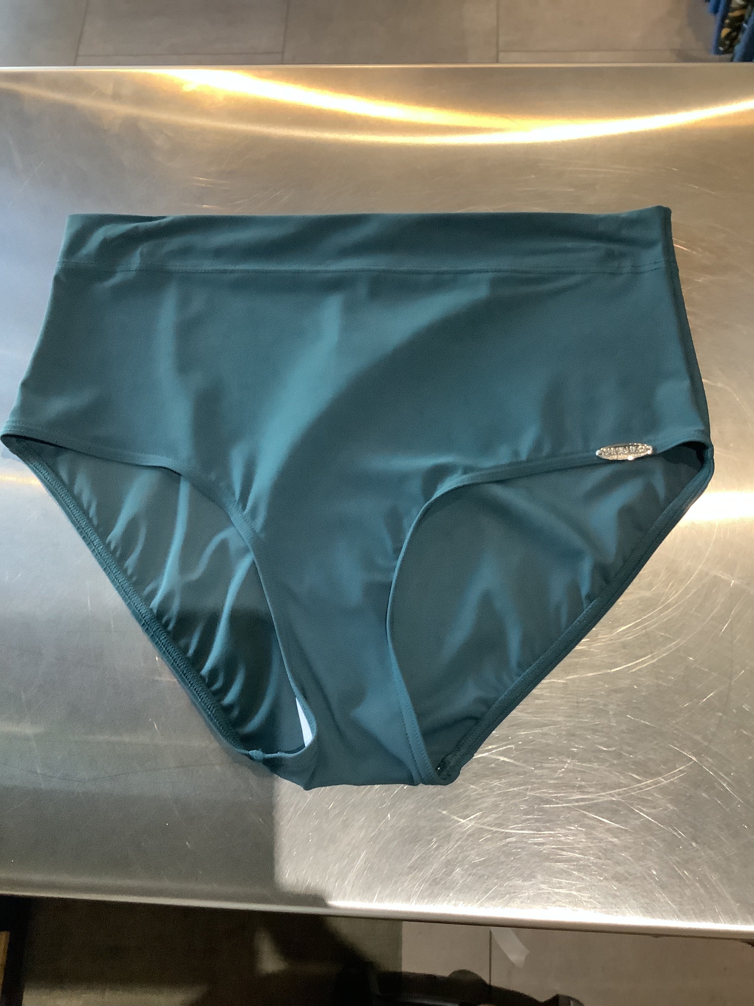 Sunflair classic solid bottom