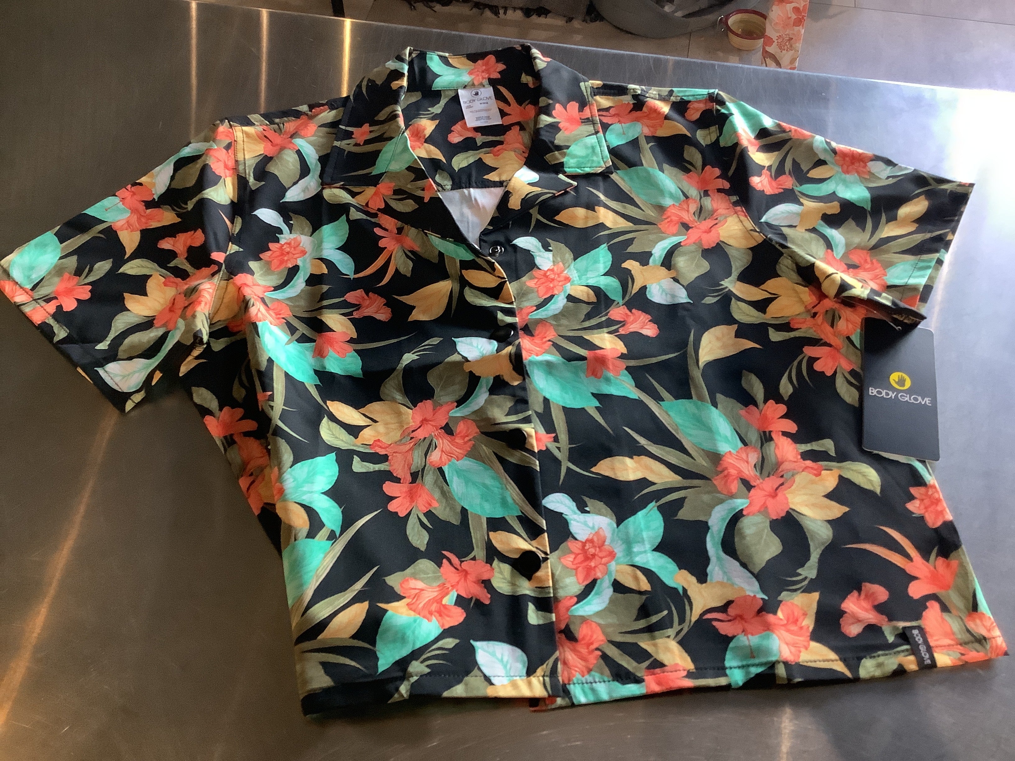 Body Glove shirt