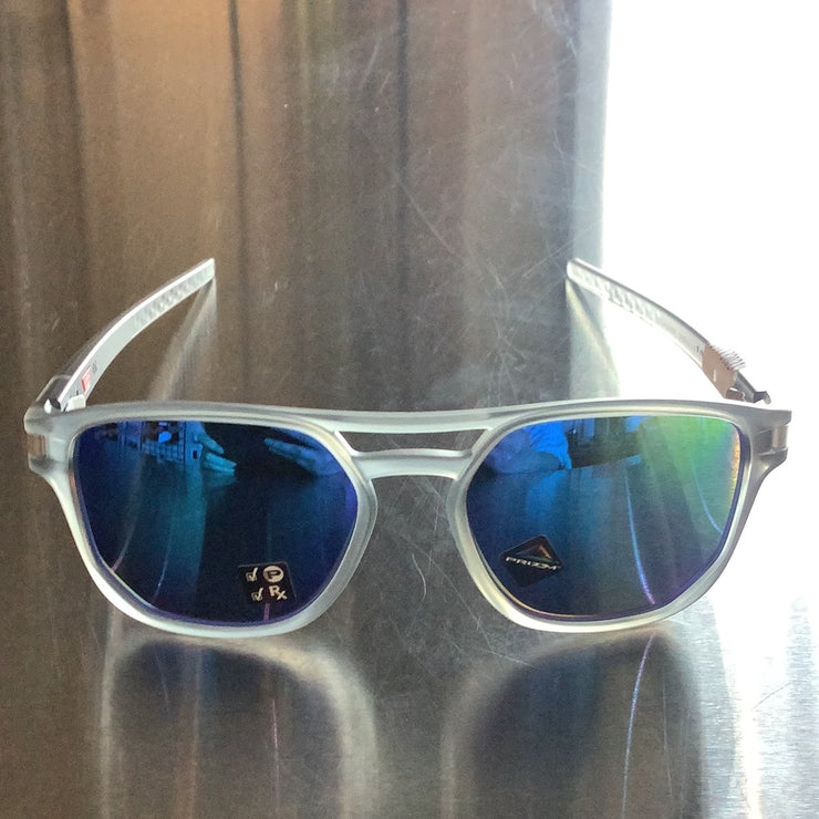 Oakley sunglasses latch beta