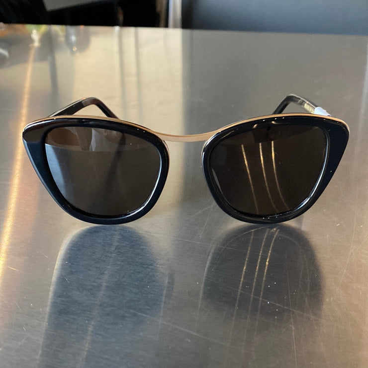 Bisous sunglasses